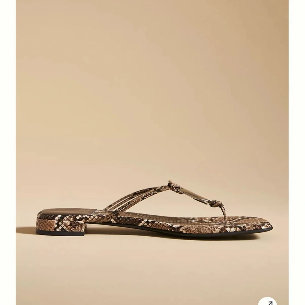 New Anthropologie Jeffrey Campbell Chance-it Sandal Snake Print Silver Disc SZ 9